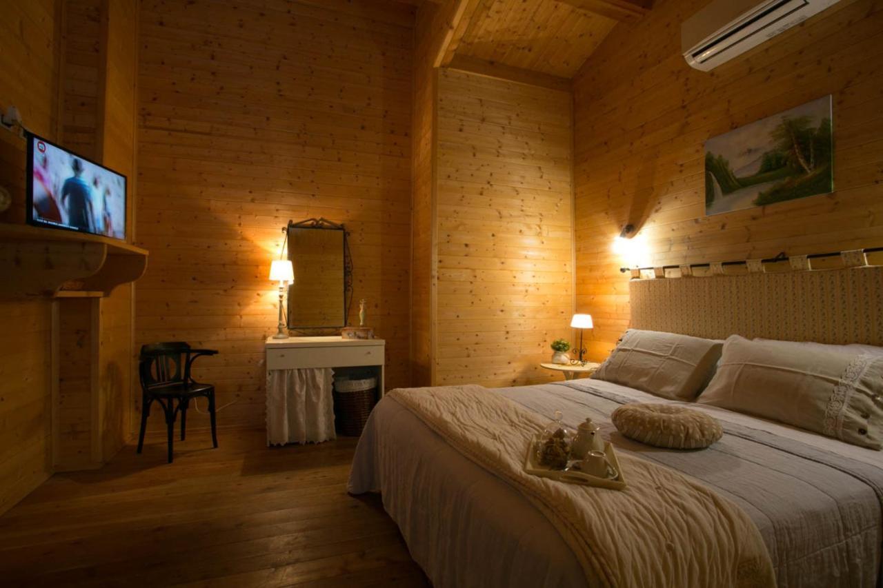 Basciano L'Anfora Country Club Bed & Breakfast エクステリア 写真