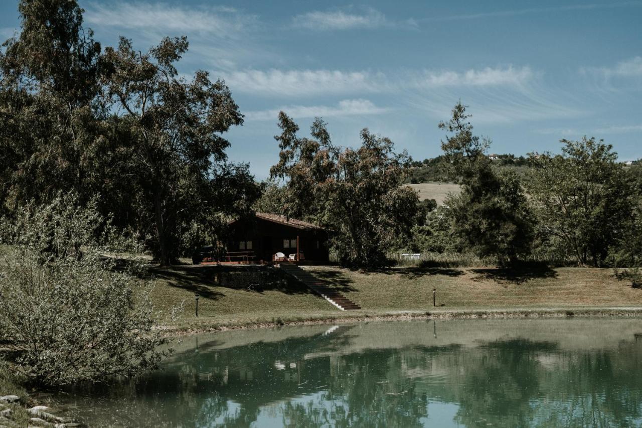 Basciano L'Anfora Country Club Bed & Breakfast エクステリア 写真
