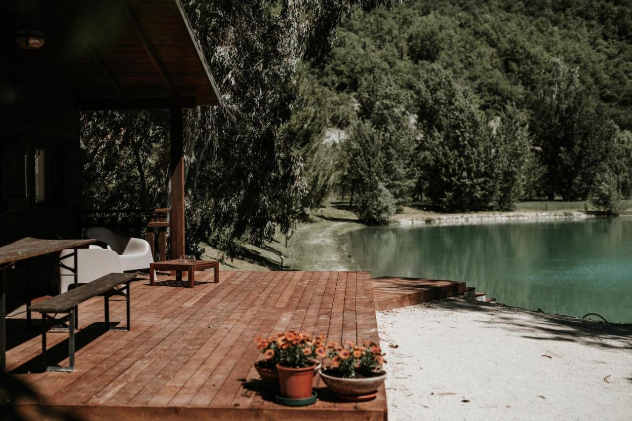 Basciano L'Anfora Country Club Bed & Breakfast エクステリア 写真