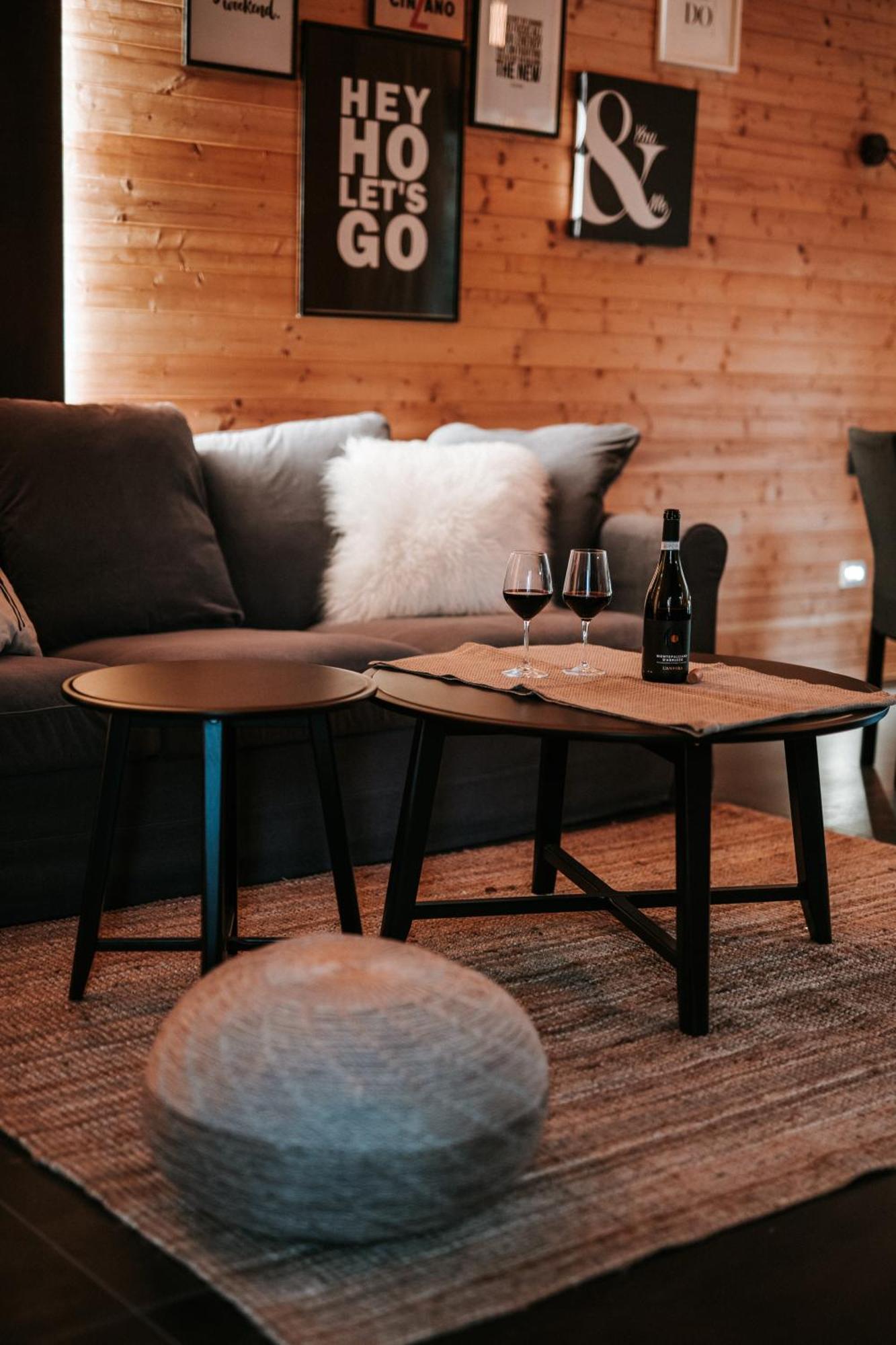 Basciano L'Anfora Country Club Bed & Breakfast エクステリア 写真